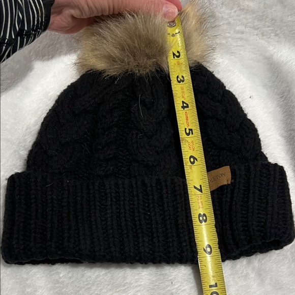 Pendleton LambsWool Black Knit Beanie with Faux Fur Pom Sz OS - Picture 8 of 8